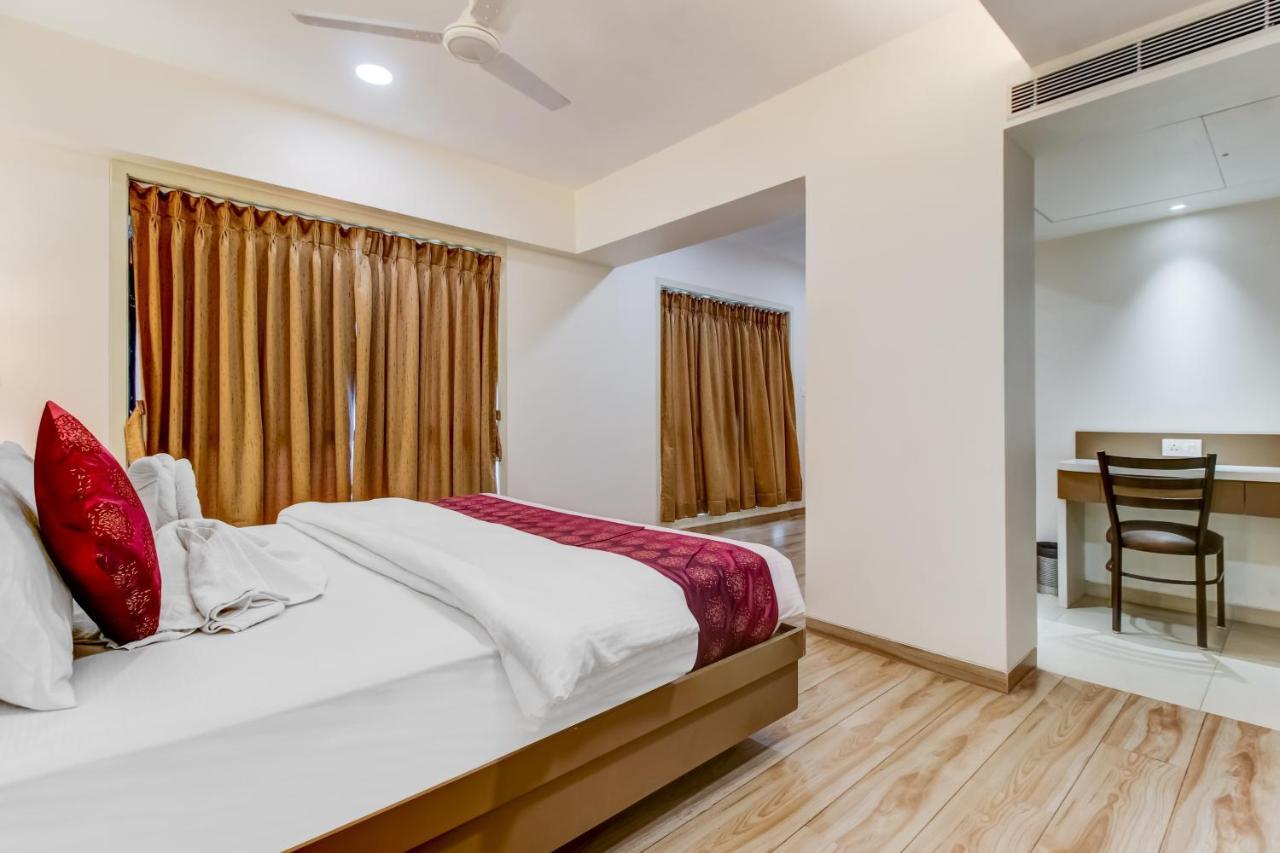 Grand Mookambika Navi Mumbai Exterior photo