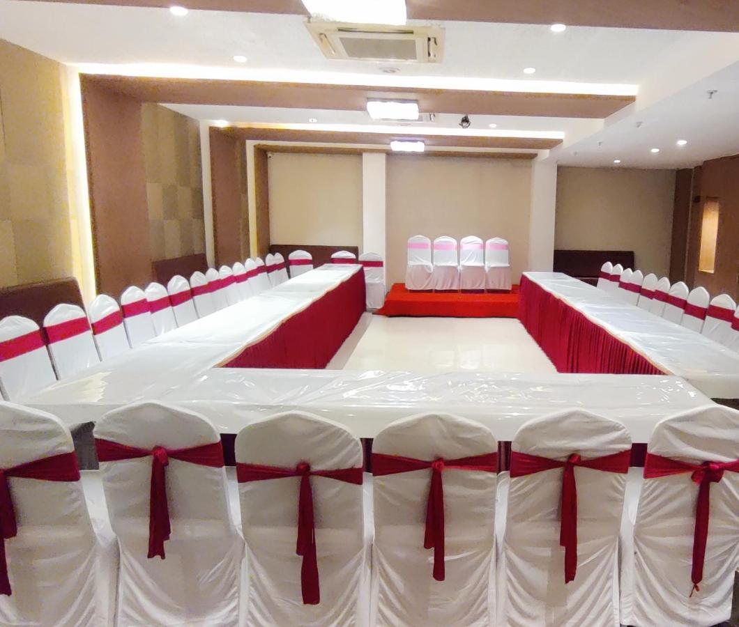 Grand Mookambika Navi Mumbai Exterior photo