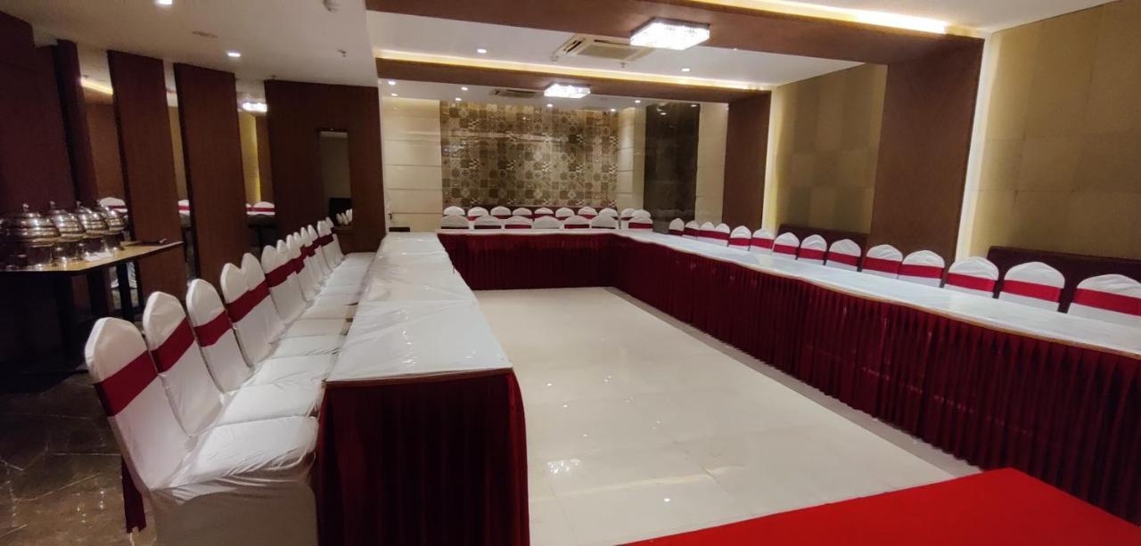 Grand Mookambika Navi Mumbai Exterior photo