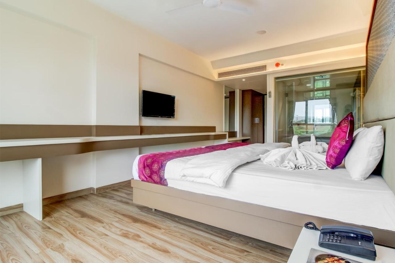 Grand Mookambika Navi Mumbai Exterior photo