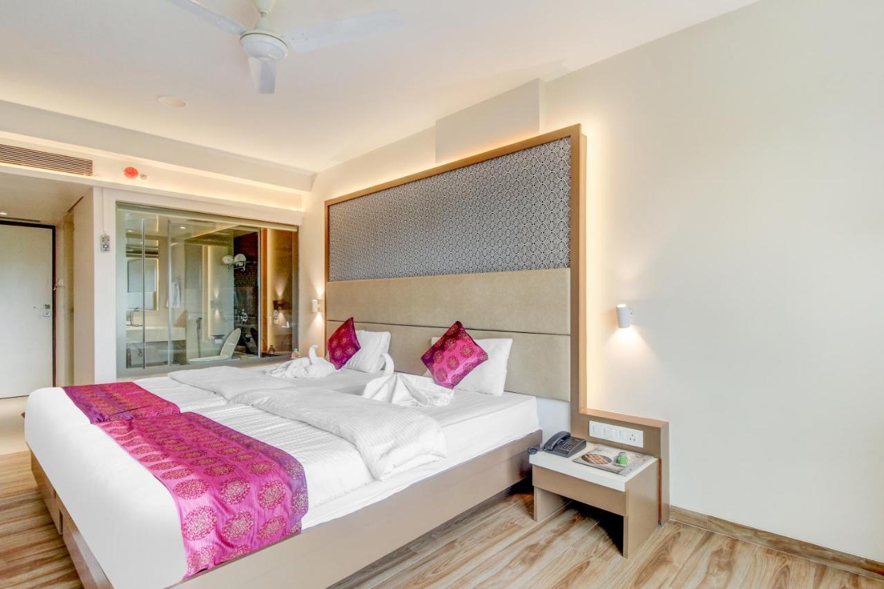 Grand Mookambika Navi Mumbai Exterior photo